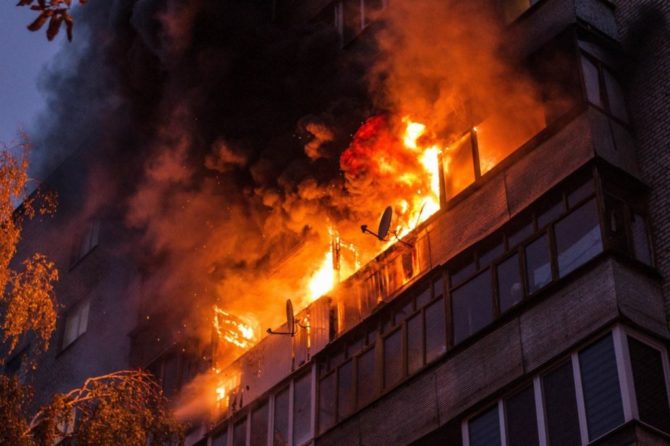 В Соликамске при пожаре погиб человек